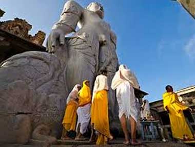 Sravanbelgola Karnataka Tourist Destinations