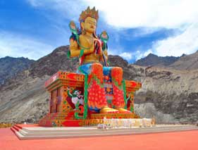 Explore Ladakh with Nubra Valley