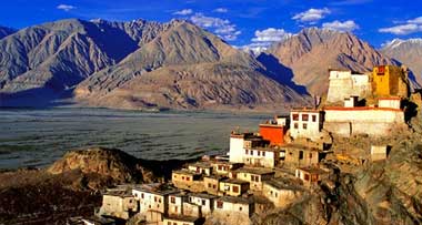 Ladakh Travel Guide